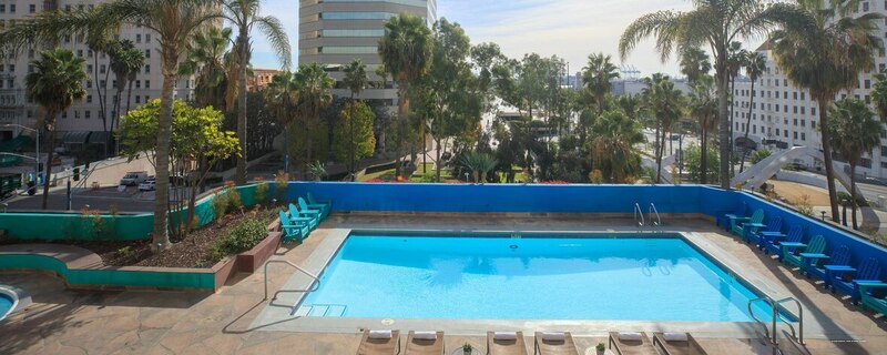 Фото Renaissance Long Beach Hotel