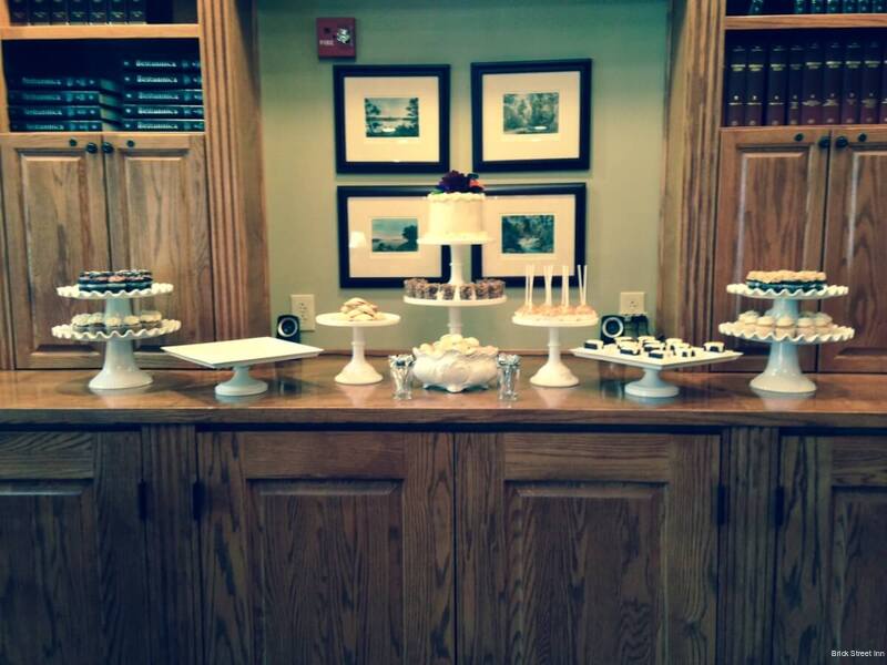 Фото Brick Street Inn