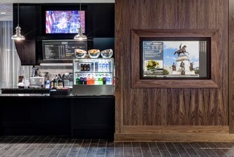 Фото Courtyard by Marriott Richmond Downtown