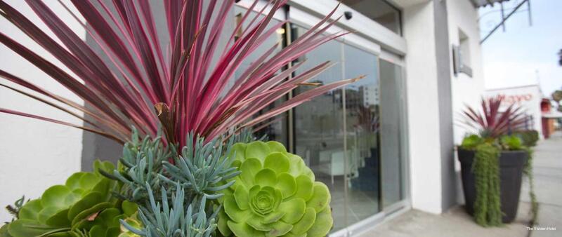 Фото The Varden Hotel