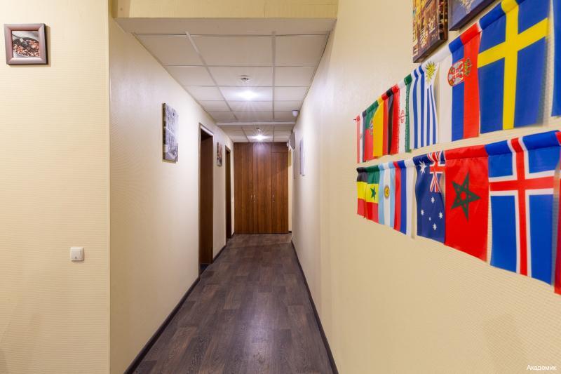 Фото Академик