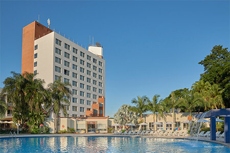 Внешний вид отеля Bourbon Curitiba Hotel e Suítes в Куритибе, фото 5