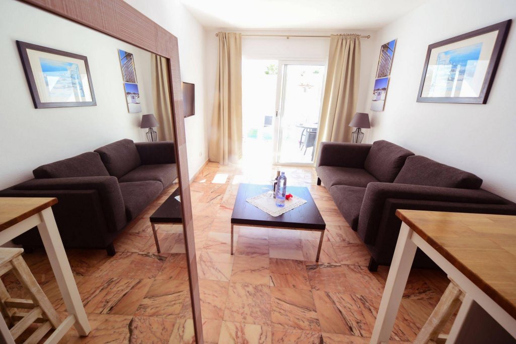 Фото Vista Bonita Gay & Lesbian only Resort