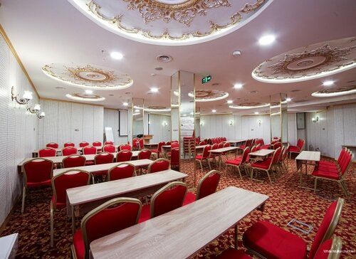 Гостиница White Monarch Hotel в Шишли
