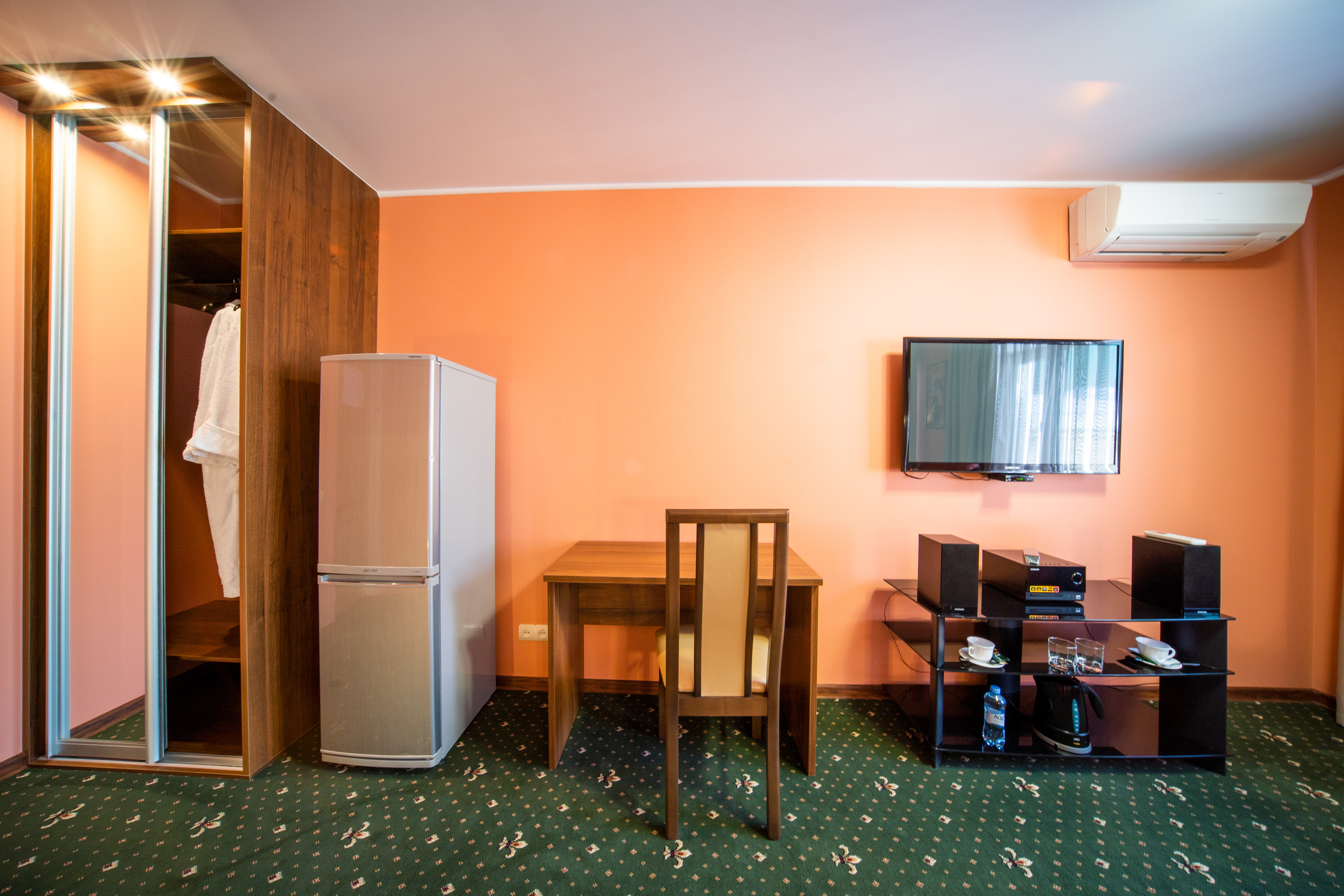 Фото Строитель