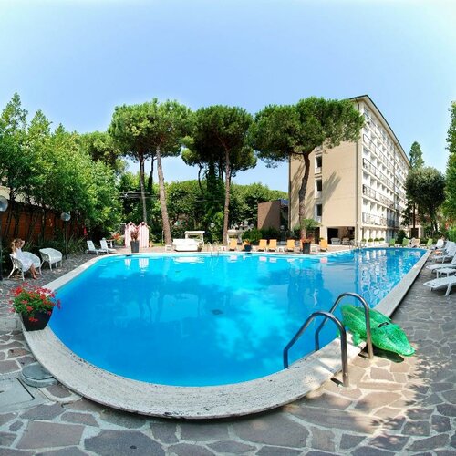 Внешний вид отеля Hotel Corallo в Равенне, фото 5