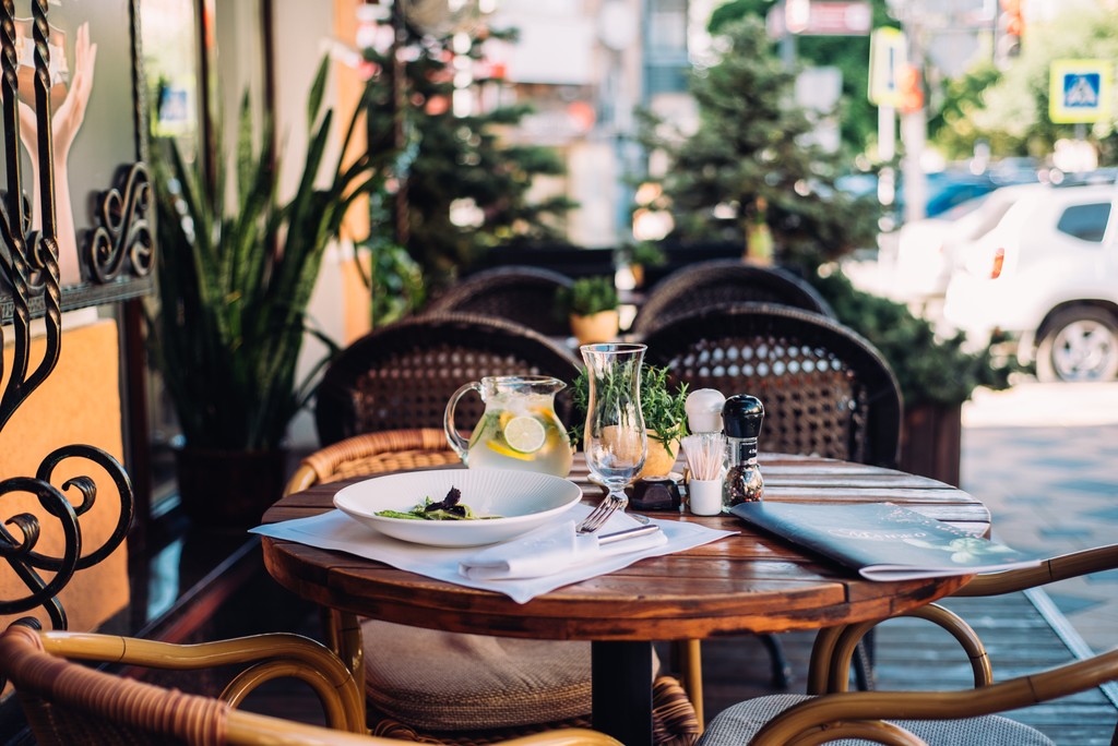 Фото Атташе