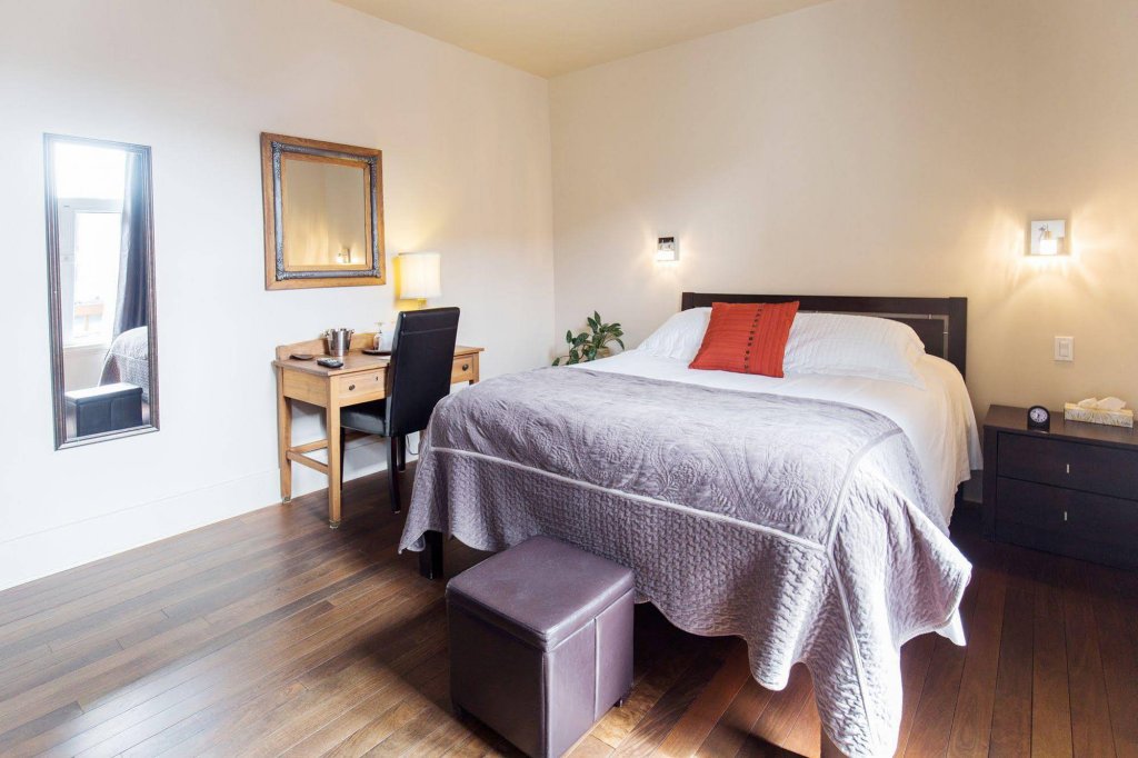 Фото Petit Hôtel Café Krieghoff