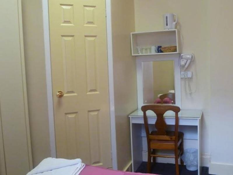 Фото Guilford House Hotel