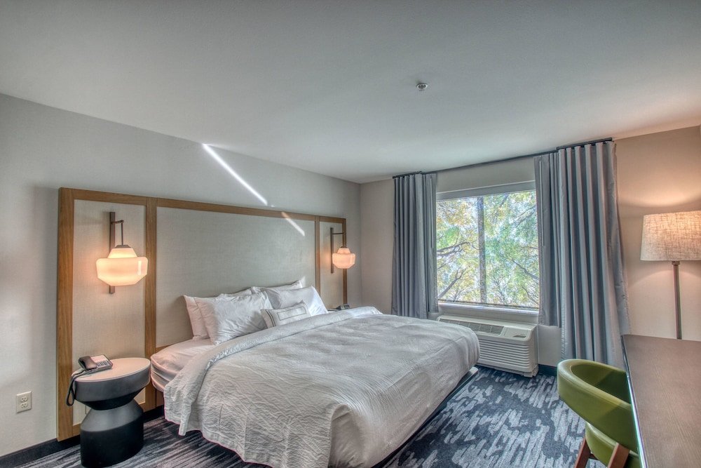 Фото Fairfield Inn & Suites by Marriott Appleton