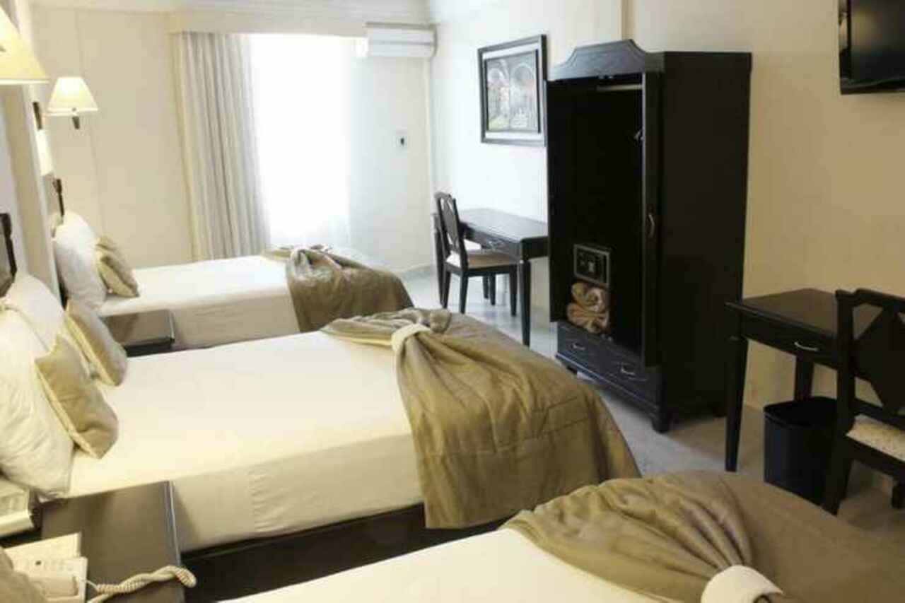 Фото Hotel Victoria Merida