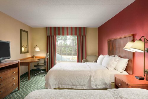 Гостиница Hampton Inn & Suites Williamsburg-Central в Уильямсбурге