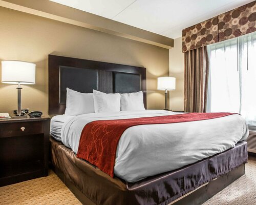 Гостиница Comfort Suites Morrow - Atlanta South