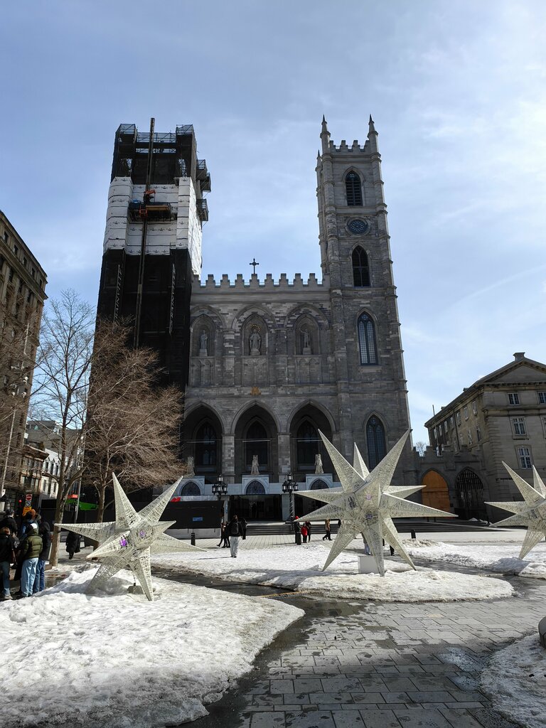 Catholic church Notre-Dame Basilica, Montreal, photo
