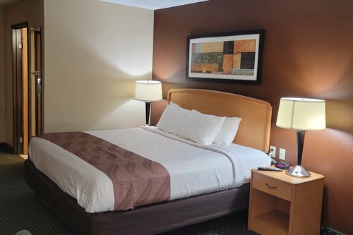 Гостиница Travelodge by Wyndham Fargo West Acres в Фарго
