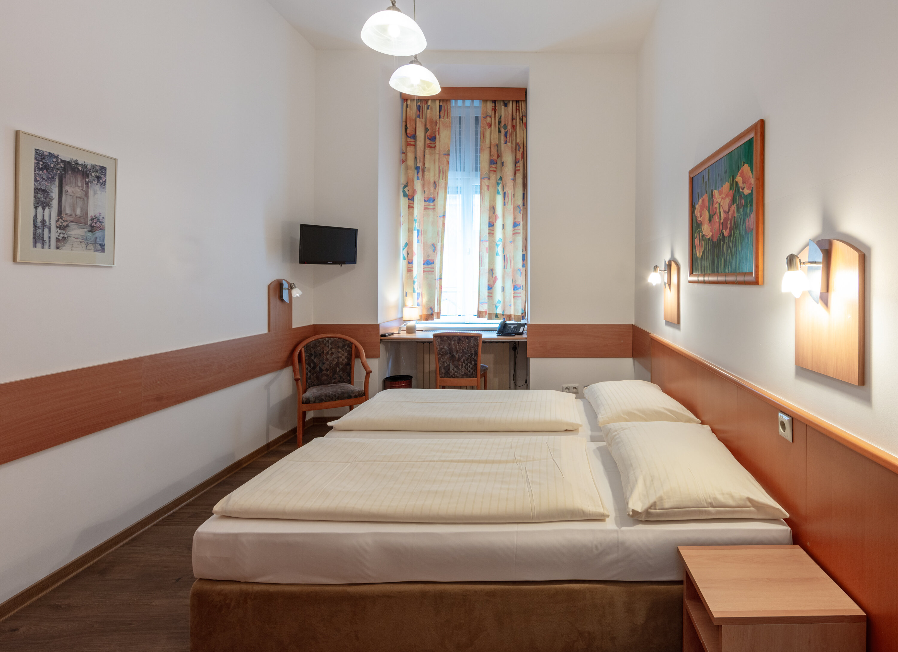 Фото Hotel Admiral