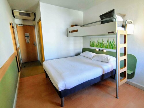 Гостиница ibis budget Toulon Centre в Тулоне