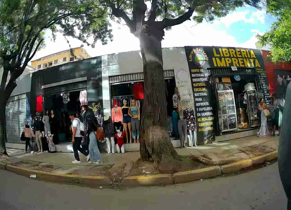 Stationery store Libra Y Escorpio, Cochabamba, photo
