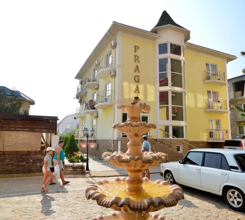 Фото отеля 1