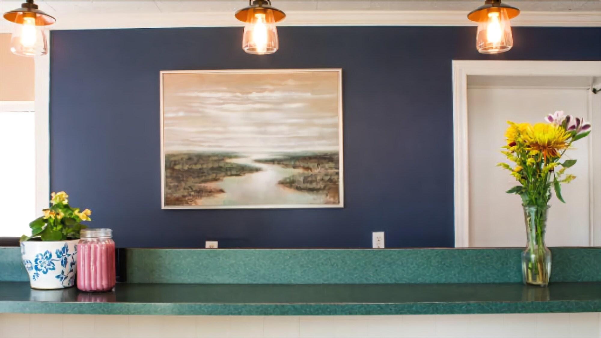 Фото The University Inn Ann Arbor