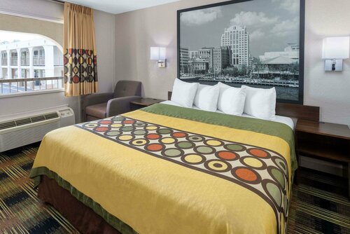 Гостиница Super 8 by Wyndham Williamsburg/Historic Area в Уильямсбурге