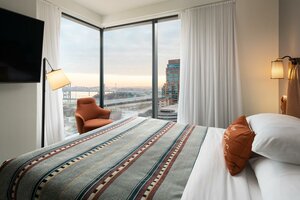Гостиница Moxy Louisville Downtown