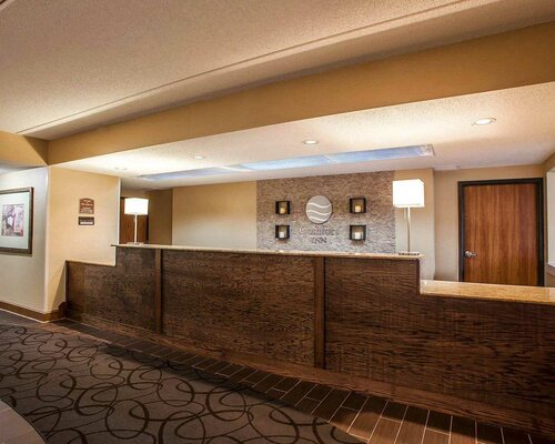 Гостиница Comfort Inn Arlington Heights - O'Hare Airport