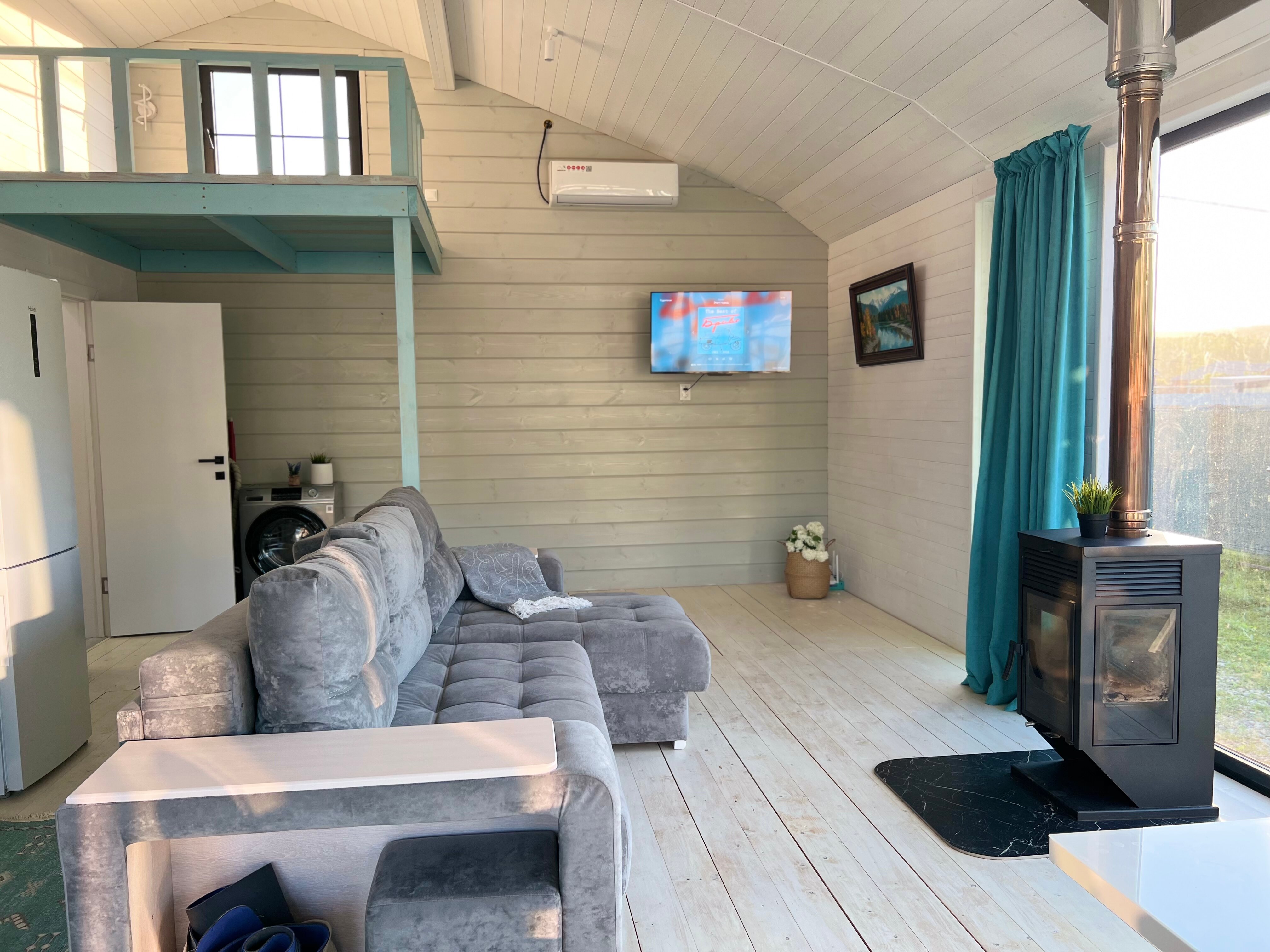 Фото Дом у реки