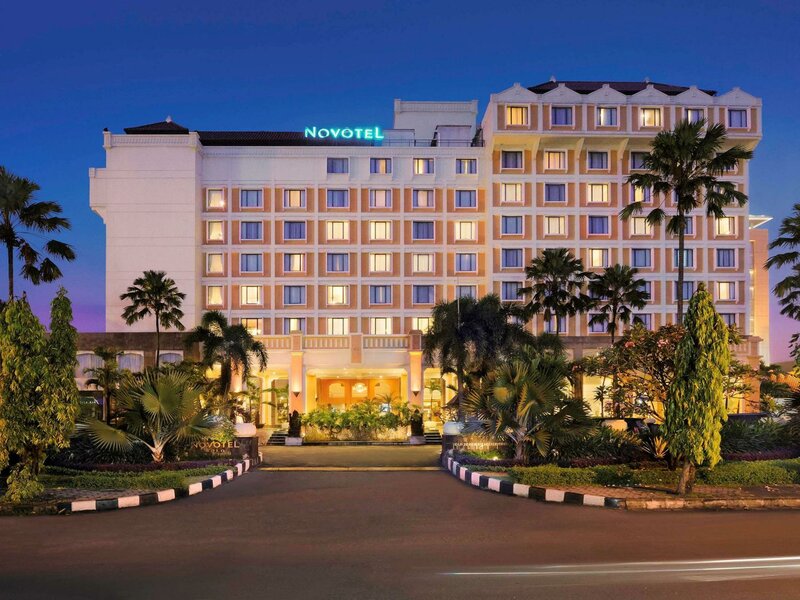 Гостиница Novotel Solo в Суракарте