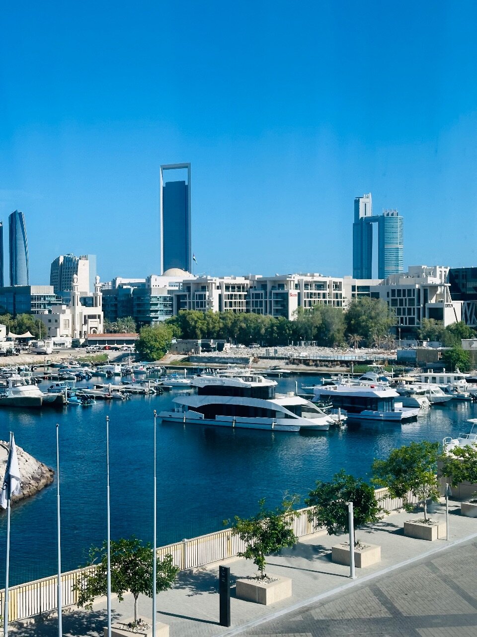 Фото Royal M Hotel By Gewan Abu Dhabi