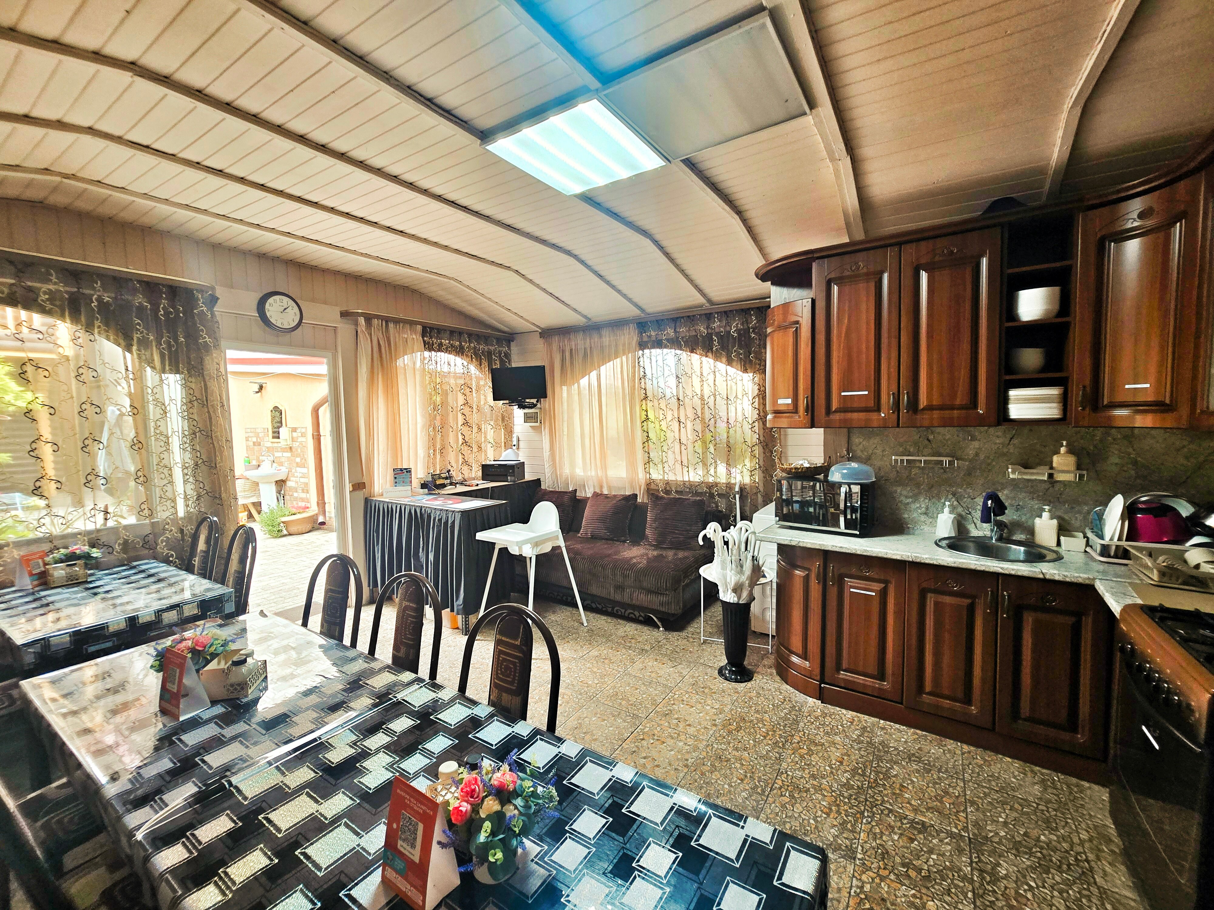 Фото Адриус