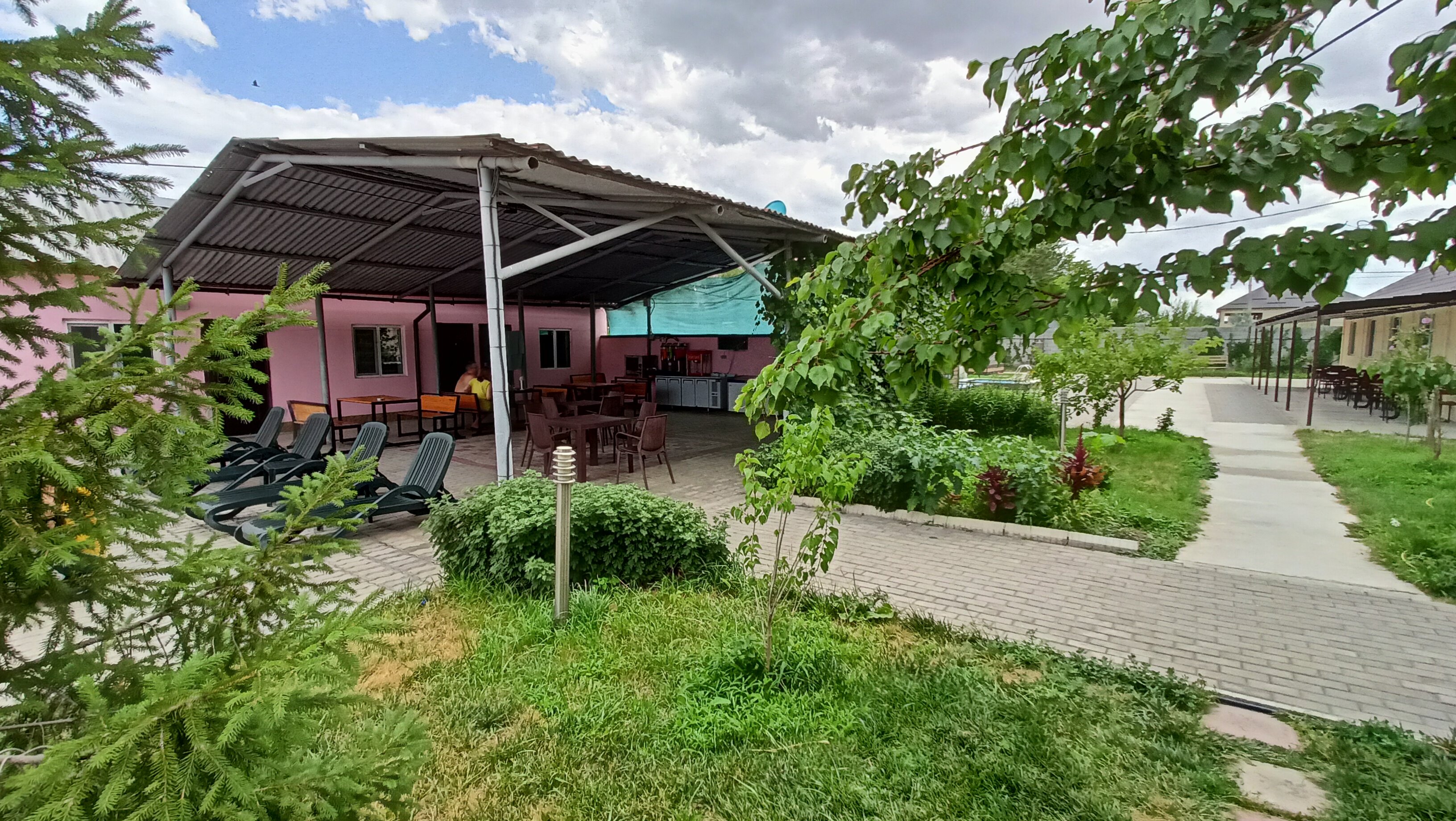 Фото Гостевой двор Малибу