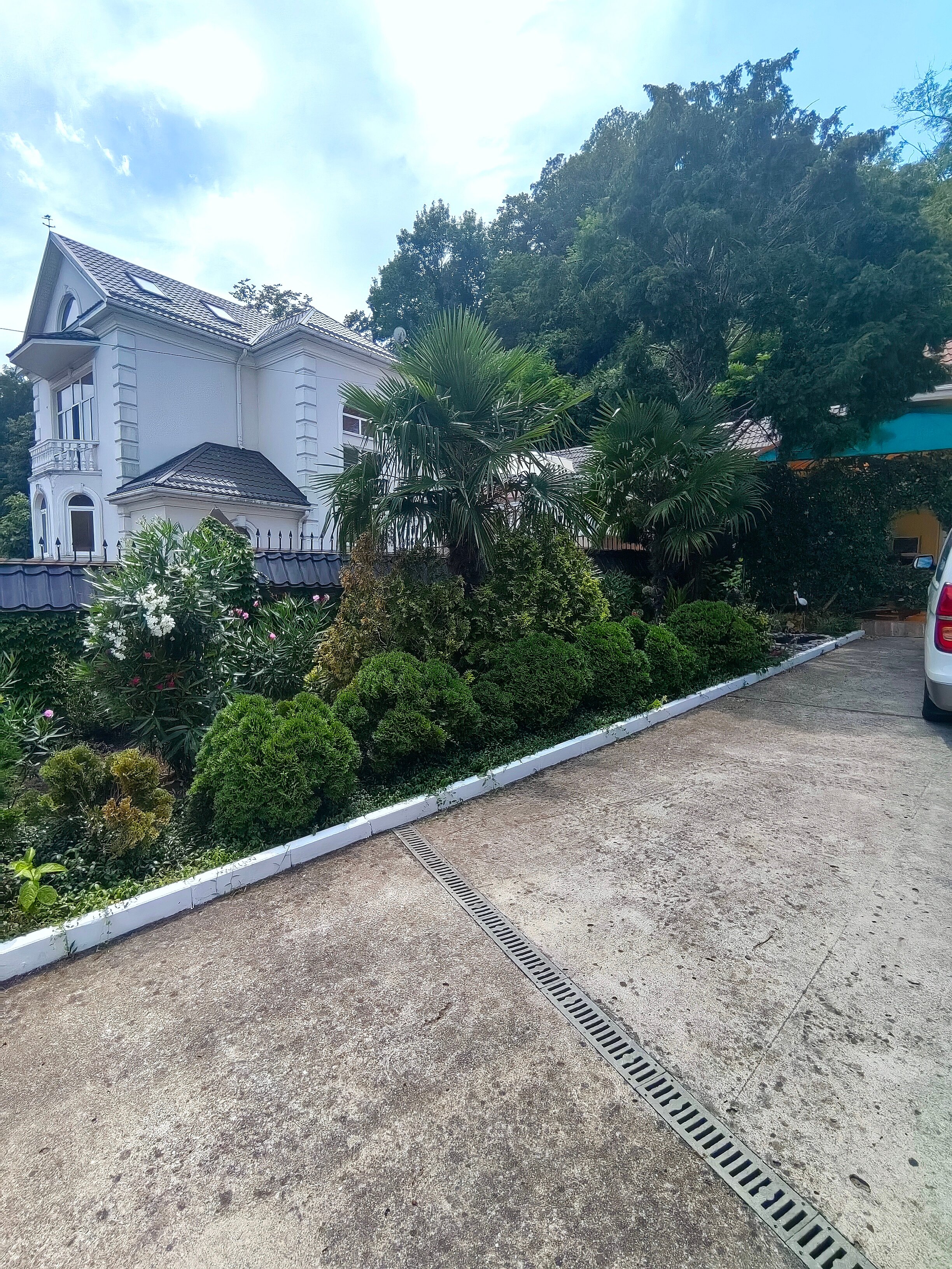 Фото Уютный Дворик