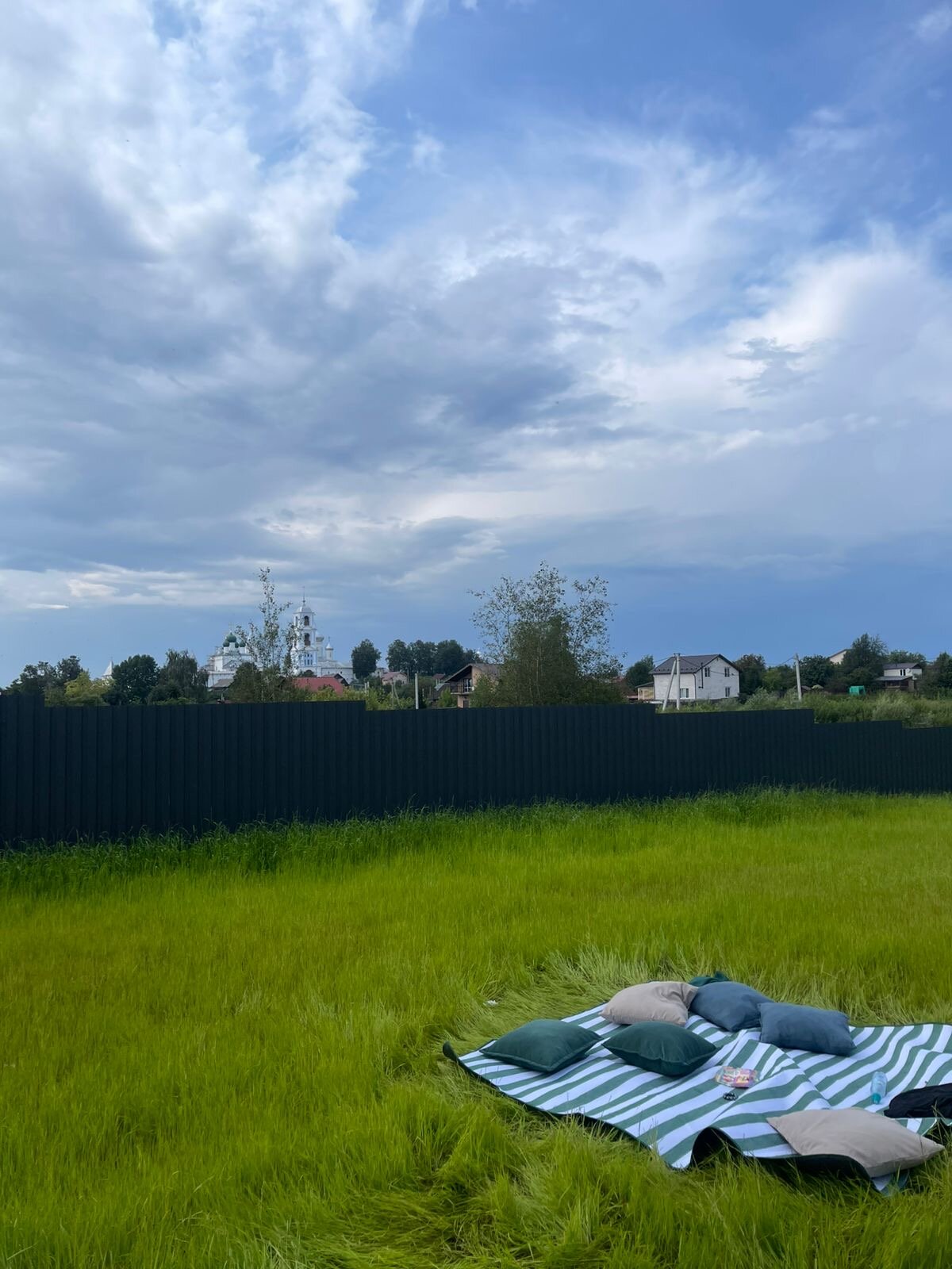 Фото Барнхауз у озера