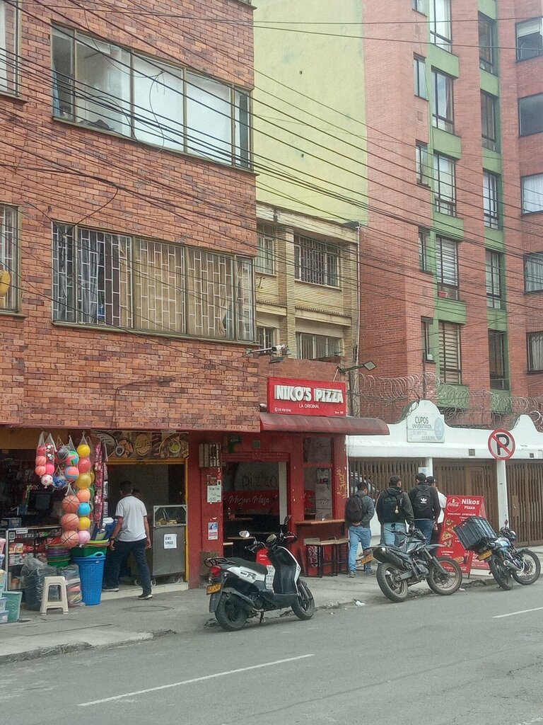 Pizzeria Niko's Pizza, Bogota, photo