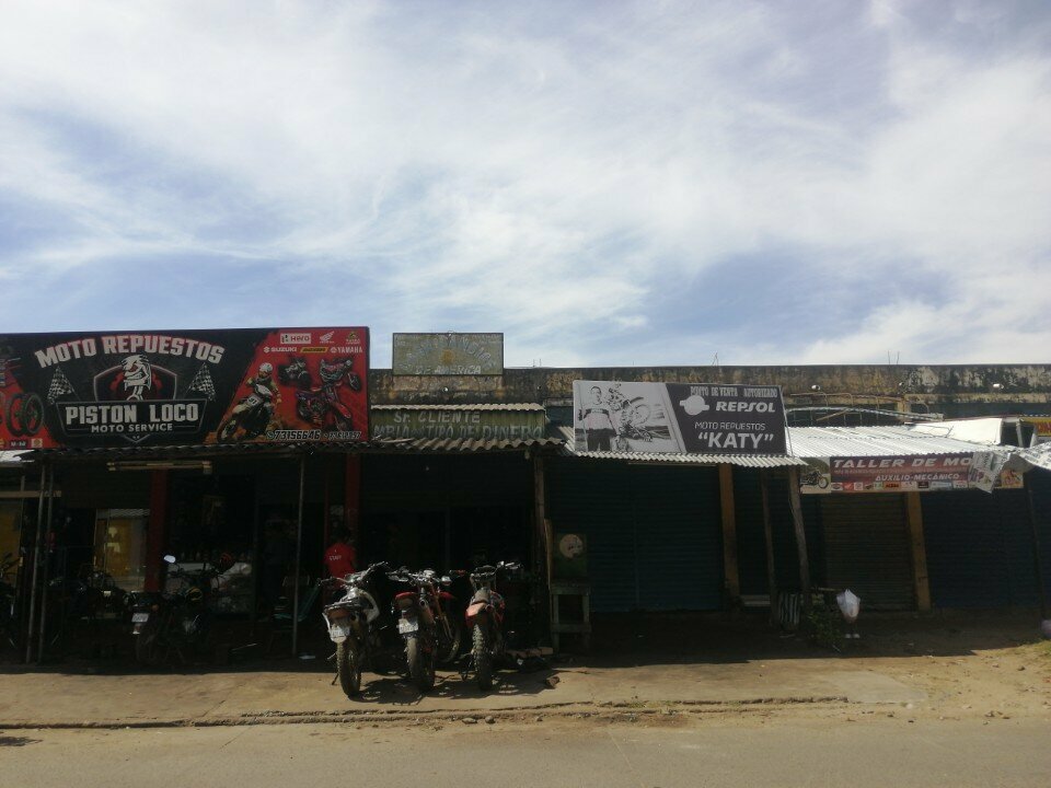 Motorcycle repair Los Cumpas Motorcycle Workshop, Santa Cruz de la Sierra, photo