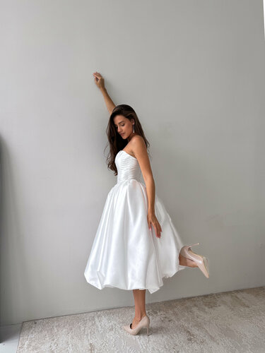 Semiz qiz belbogni kiydi