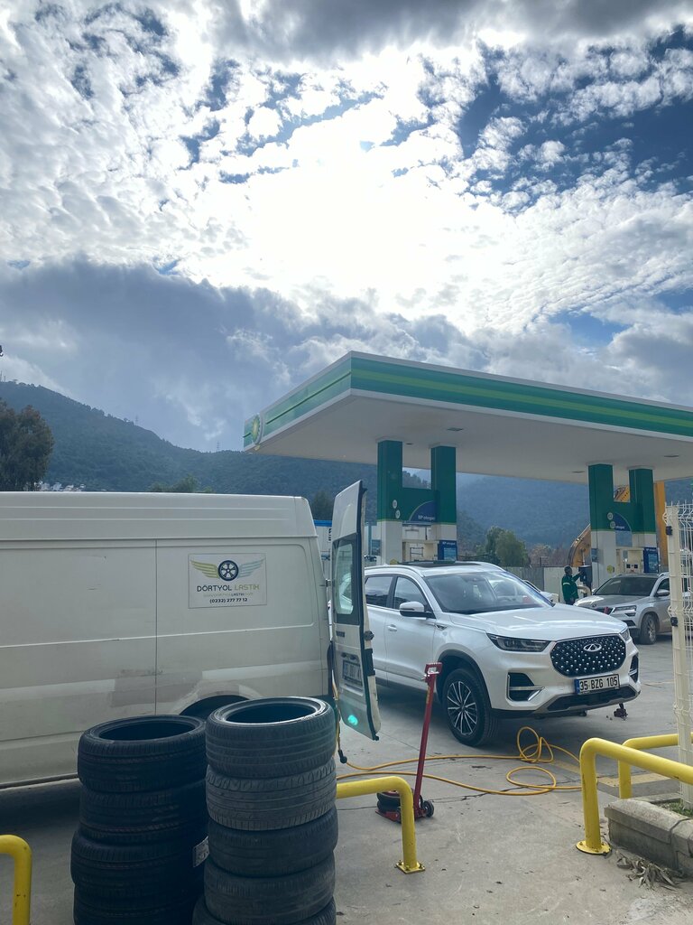 Tire service Pirelli - Dortyol Auto Tire, Izmir, photo