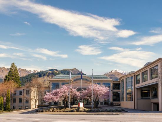Фото Millennium Hotel Queenstown
