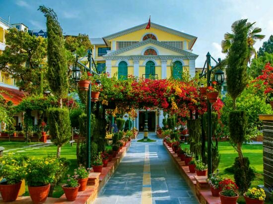 Фото отеля 2