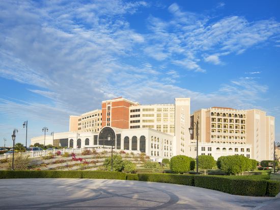 Фото The Ritz Carlton Abu Dhabi Grand Canal