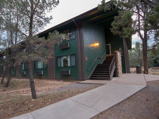Фото Yavapai Lodge
