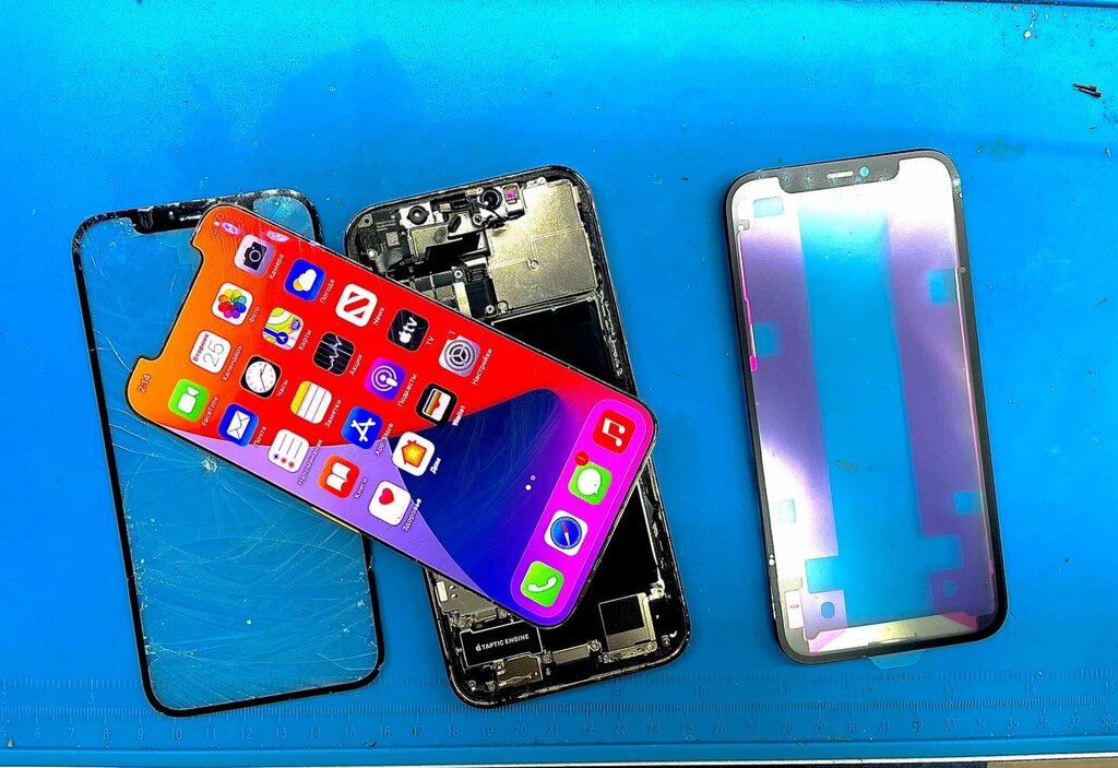 Phone repair Fixit Lab, Moscow, photo