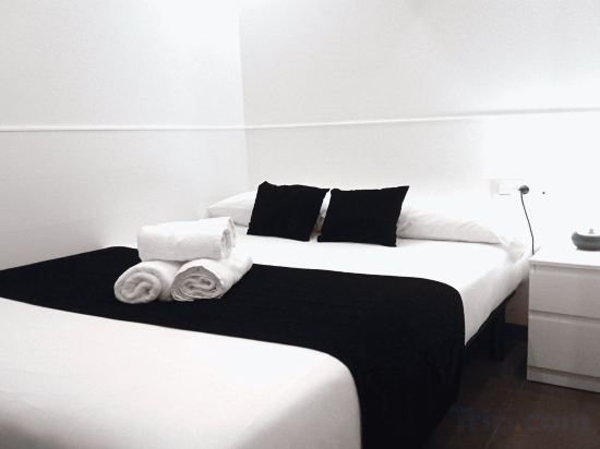 Фото Laramond Barcelona Rooms