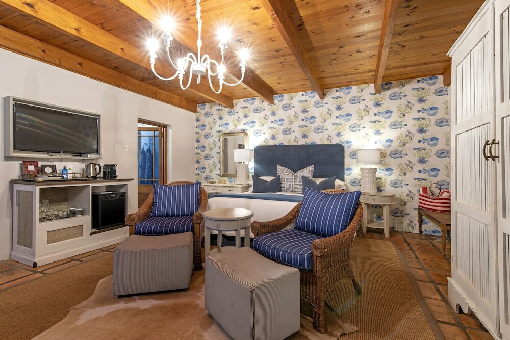 Фото Avondrood Guest House