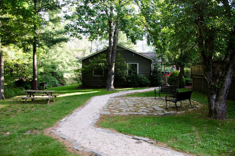 Фото The Village Inn