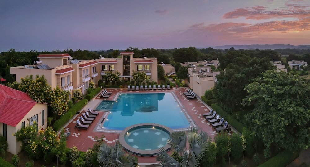 Фото Spree Jungle Vilas Resort