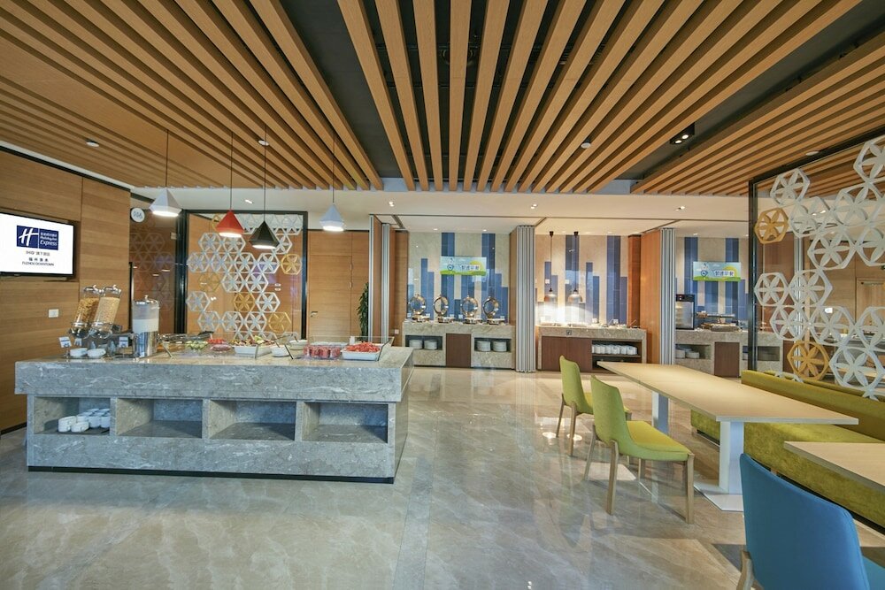 Фото Holiday Inn Express Fuzhou Downtown, an Ihg Hotel