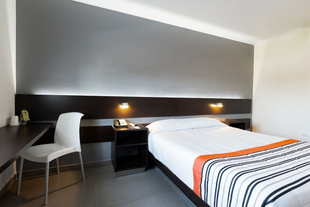 Фото City Express Junior Aguascalientes Centro