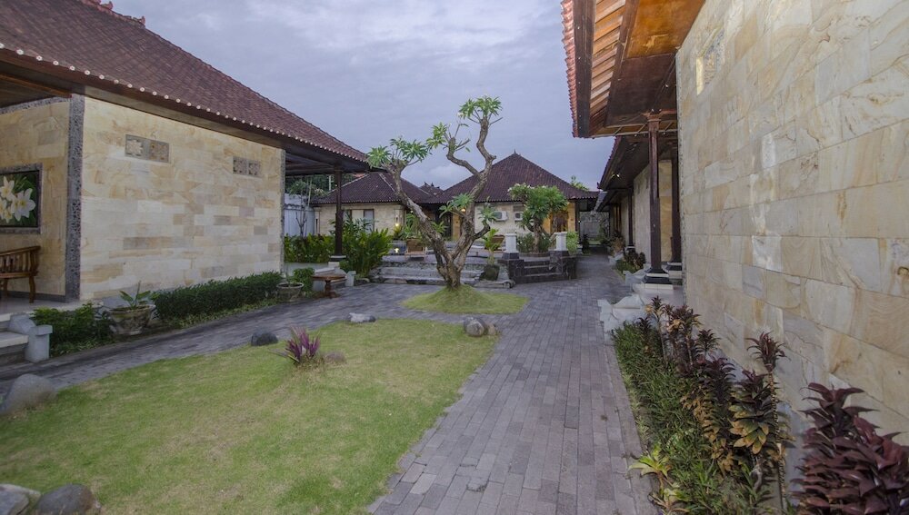 Фото Taman Sari Cottages II